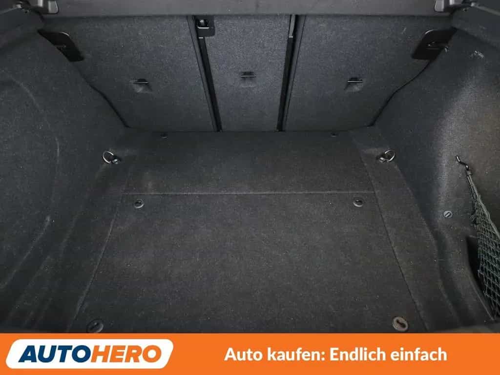 BMW M140 Special Edition Aut.*NAVI*TEMPO*LED*CAM*SH 09/2017-photo-17
