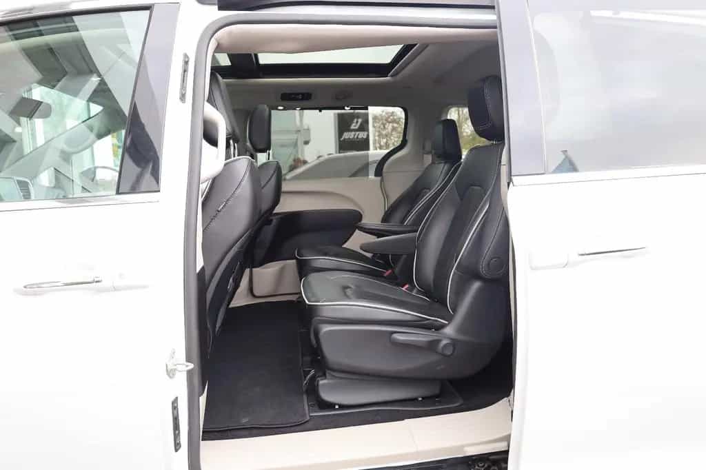 Chrysler Pacifica 3.6 Hybrid Limited/PANO/SHZ/LHZ/TTW/R17 07/2023-photo-17