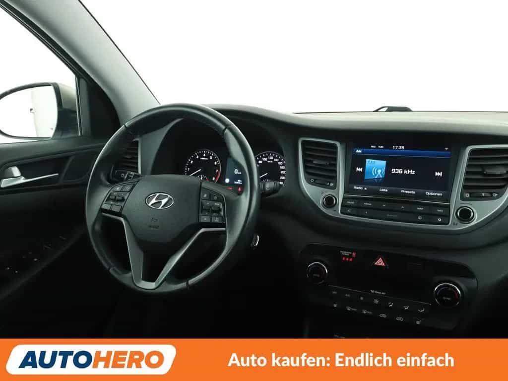Hyundai TUCSON 1.6 Trend blue 2WD*NAVI*TEMPO*SHZ*AHK* 07/2017-photo-12