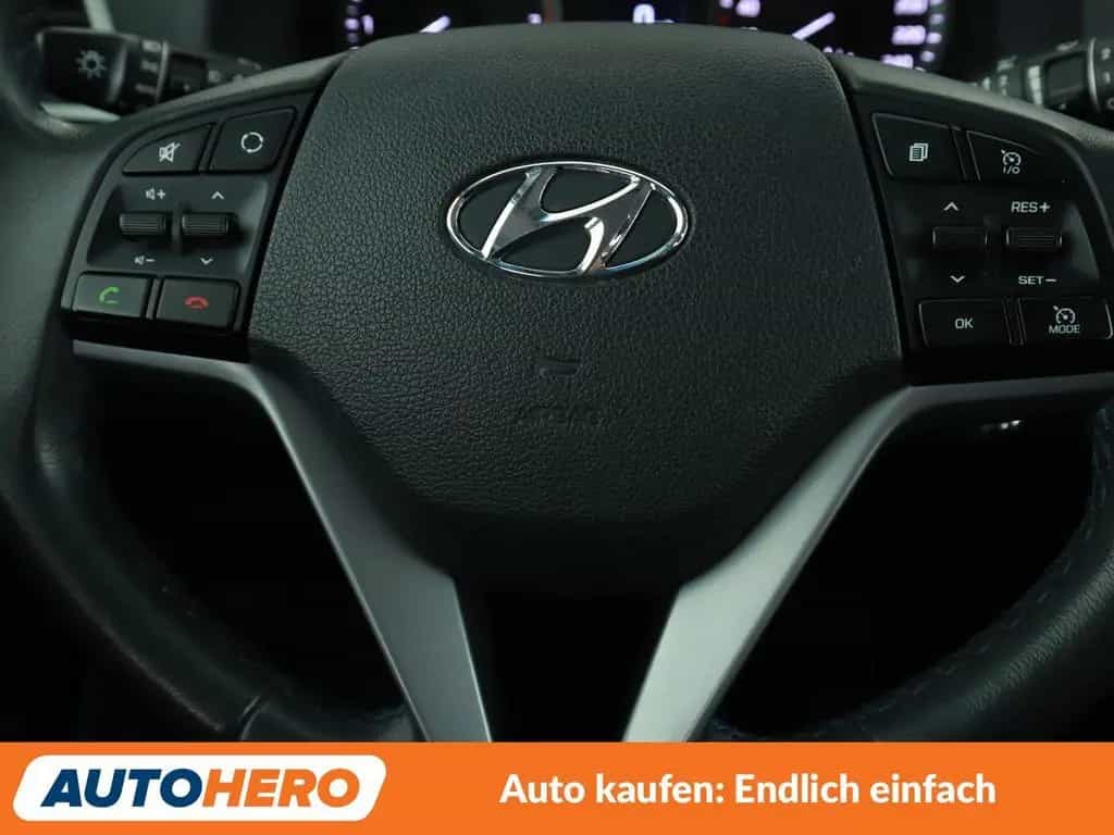 Hyundai TUCSON 1.6 Trend blue 2WD*NAVI*TEMPO*SHZ*AHK* 07/2017-photo-18
