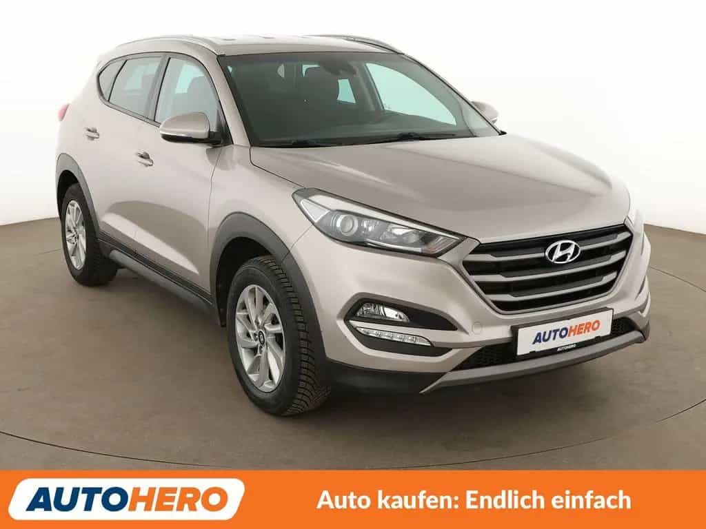 Hyundai TUCSON 1.6 Trend blue 2WD*NAVI*TEMPO*SHZ*AHK* 07/2017-photo-7