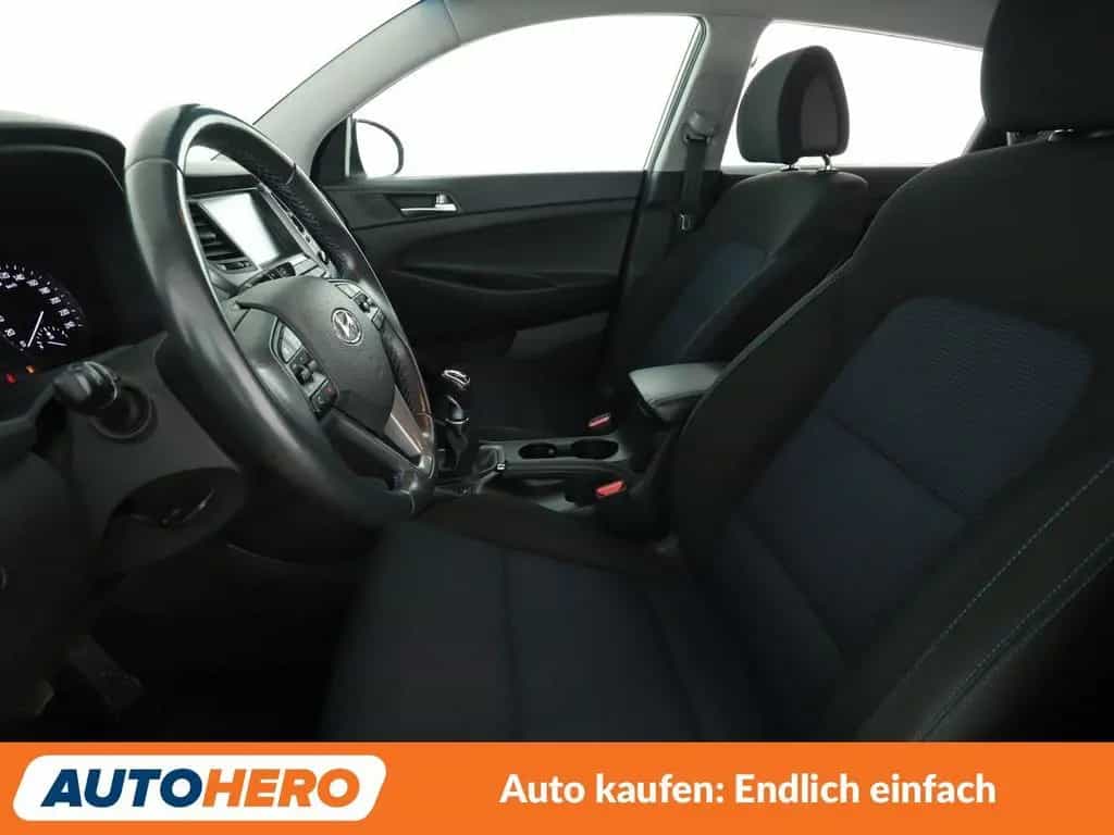 Hyundai TUCSON 1.6 Trend blue 2WD*NAVI*TEMPO*SHZ*AHK* 07/2017-photo-9