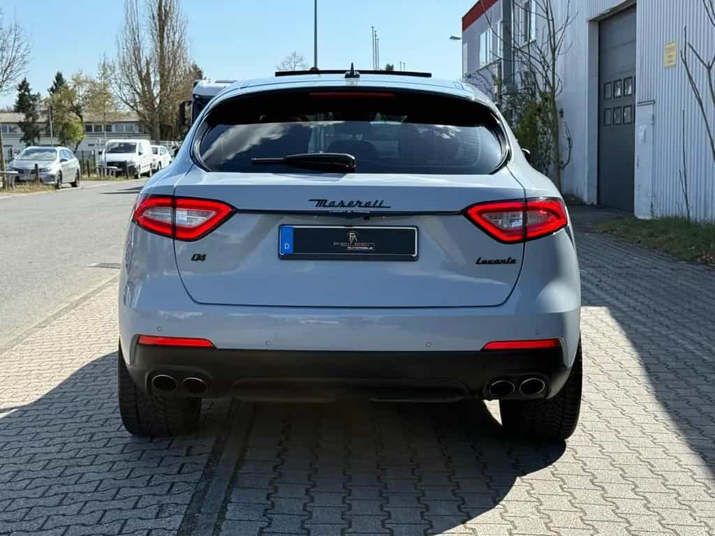Maserati Levante 3.0 V6 GS 4x4 *1 Of 1*Exklusiv Umbau* 07/2019-photo-6