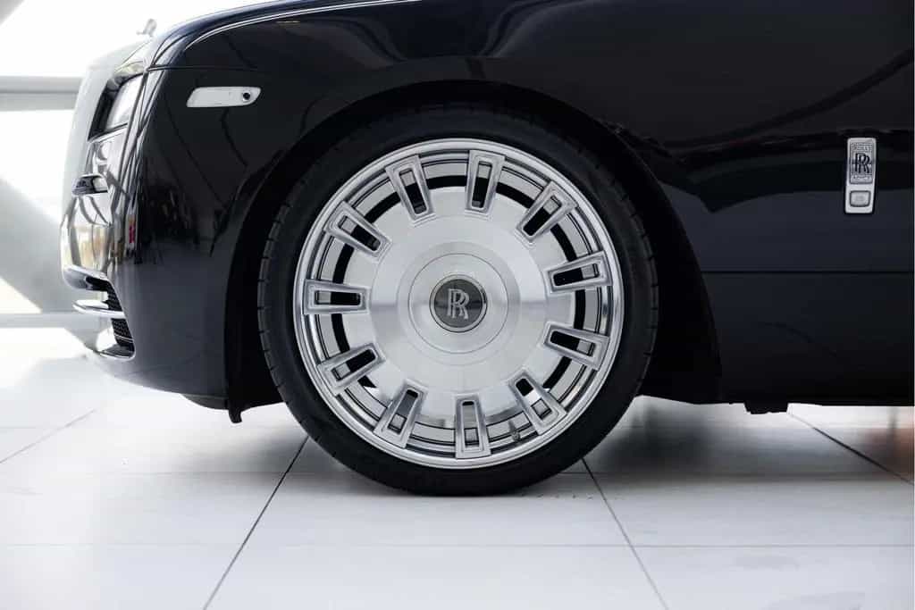 Rolls-Royce Wraith 6.6 V12 | Two-Tone | Starlight | AG Wheel 04/2014-photo-36