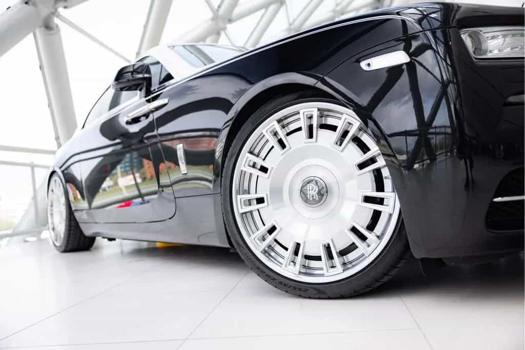 Rolls-Royce Wraith 6.6 V12 | Two-Tone | Starlight | AG Wheel 04/2014-photo-43