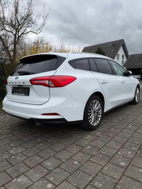 Ford Focus Turnier HUD/ACC/AHK/B&O 03/2019-photo-2