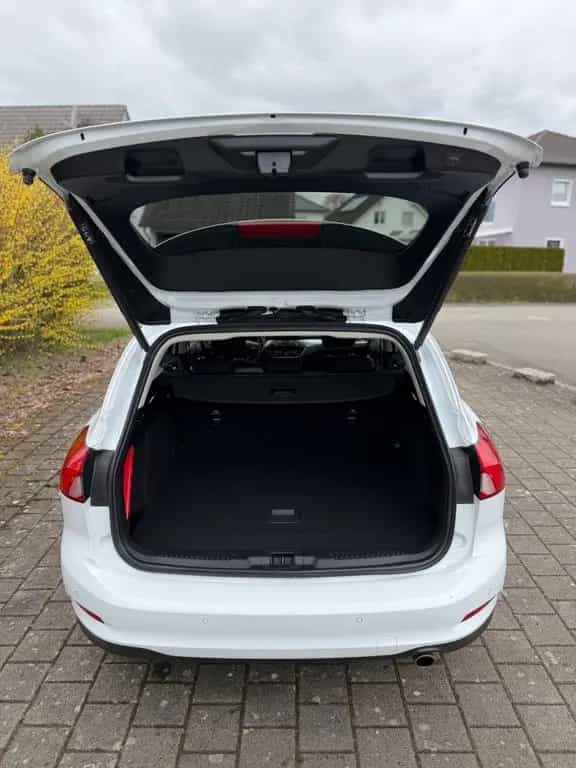 Ford Focus Turnier HUD/ACC/AHK/B&O 03/2019-photo-7