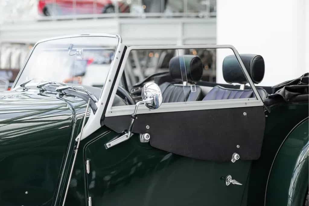 Morgan Plus Four 2.0i | Wire Wheels | Classic look | 03/2017-photo-13