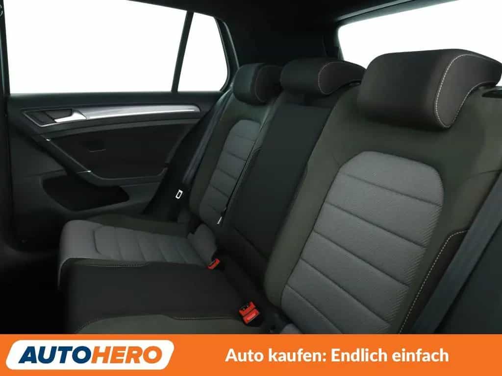 Volkswagen Golf VII 1.4 TSI Highline BMTAut. *NAVI*BI-XENON 10/2015-photo-13