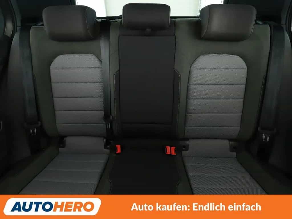 Volkswagen Golf VII 1.4 TSI Highline BMTAut. *NAVI*BI-XENON 10/2015-photo-15