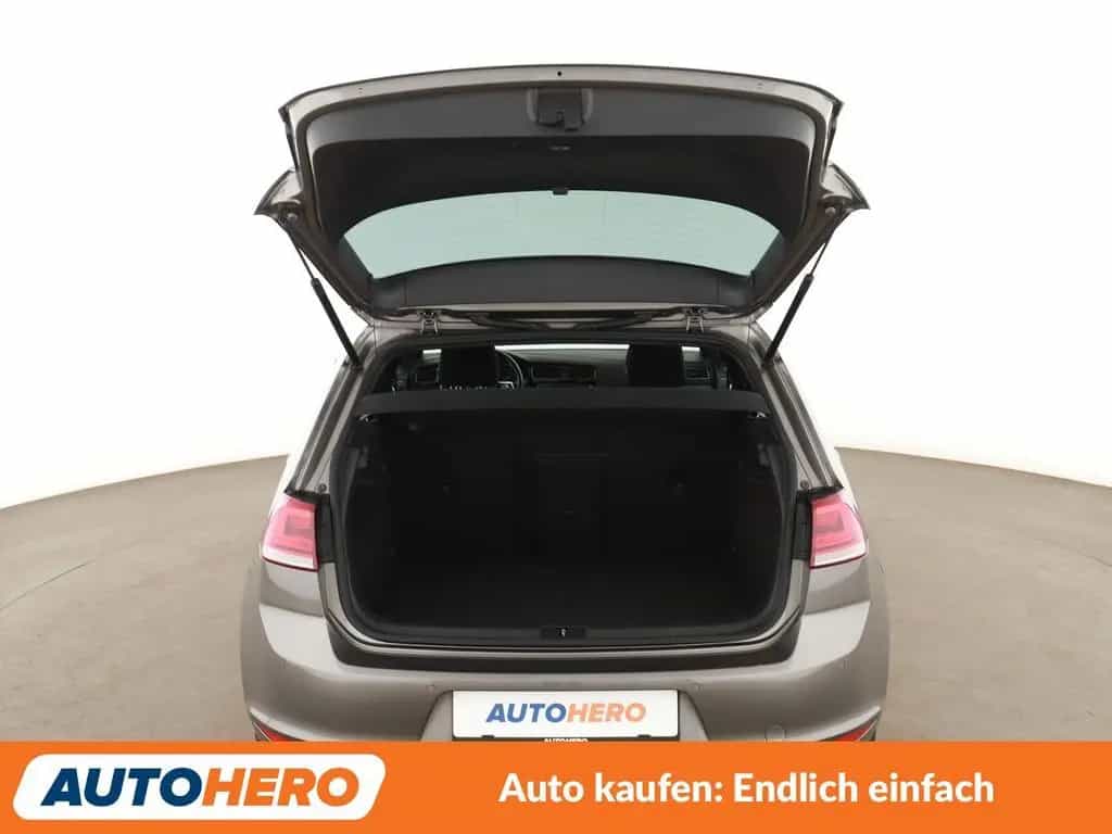 Volkswagen Golf VII 1.4 TSI Highline BMTAut. *NAVI*BI-XENON 10/2015-photo-16