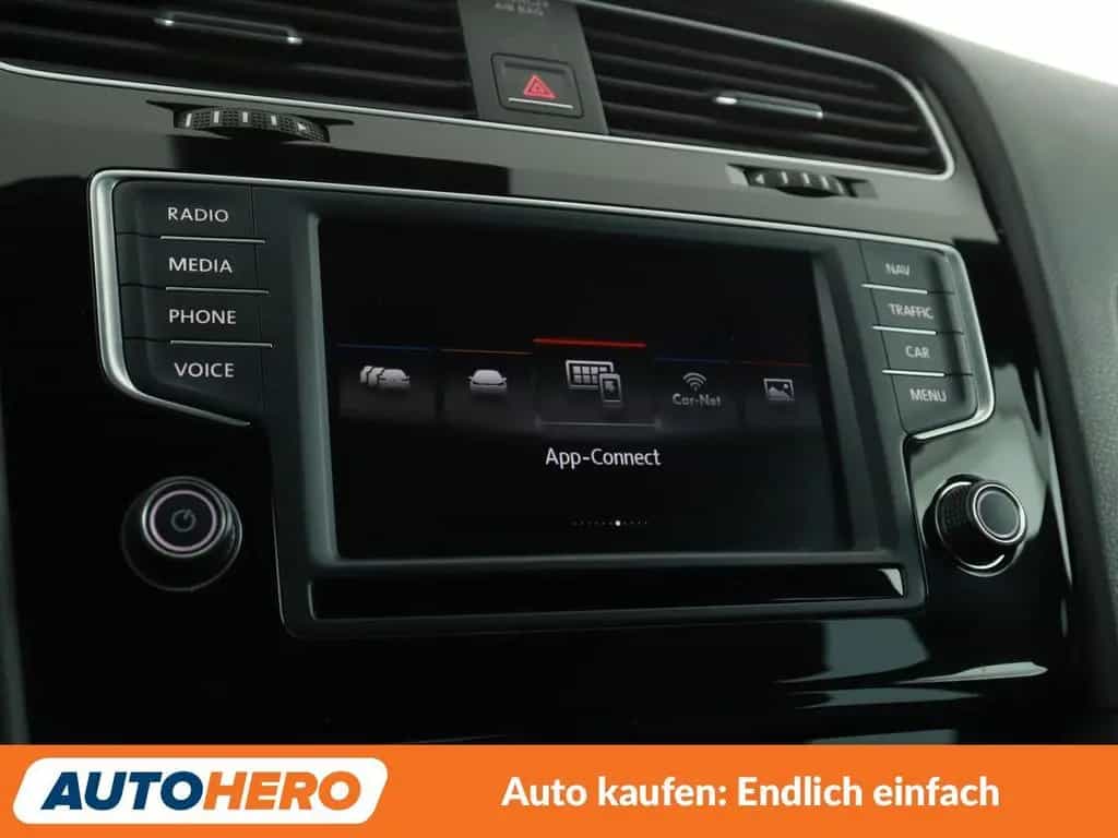 Volkswagen Golf VII 1.4 TSI Highline BMTAut. *NAVI*BI-XENON 10/2015-photo-21