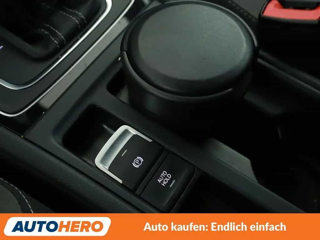 Volkswagen Golf VII 1.4 TSI Highline BMTAut. *NAVI*BI-XENON 10/2015-photo-27