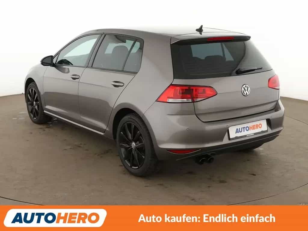 Volkswagen Golf VII 1.4 TSI Highline BMTAut. *NAVI*BI-XENON 10/2015-photo-3