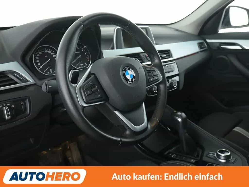 BMW X1 xDrive 20i Sport Line  Aut.*NAVI*LED*TEMPO* 05/2017-photo-10