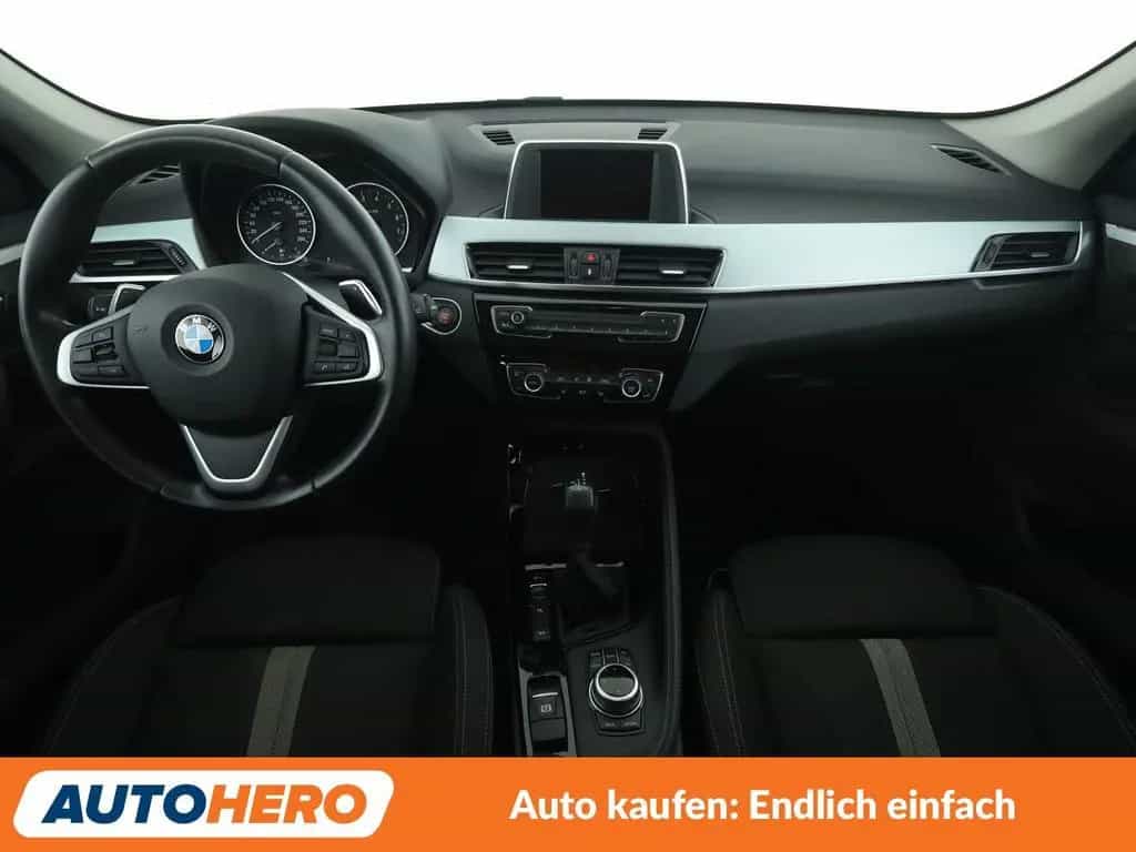 BMW X1 xDrive 20i Sport Line  Aut.*NAVI*LED*TEMPO* 05/2017-photo-11