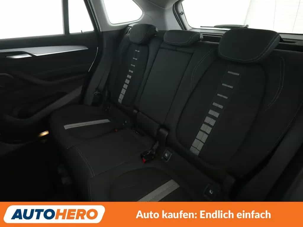 BMW X1 xDrive 20i Sport Line  Aut.*NAVI*LED*TEMPO* 05/2017-photo-13