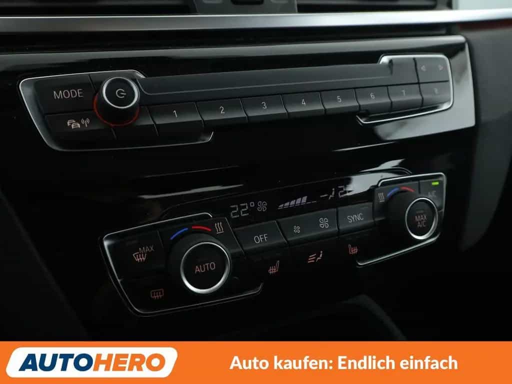 BMW X1 xDrive 20i Sport Line  Aut.*NAVI*LED*TEMPO* 05/2017-photo-24