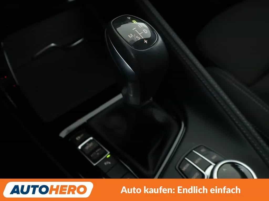 BMW X1 xDrive 20i Sport Line  Aut.*NAVI*LED*TEMPO* 05/2017-photo-25