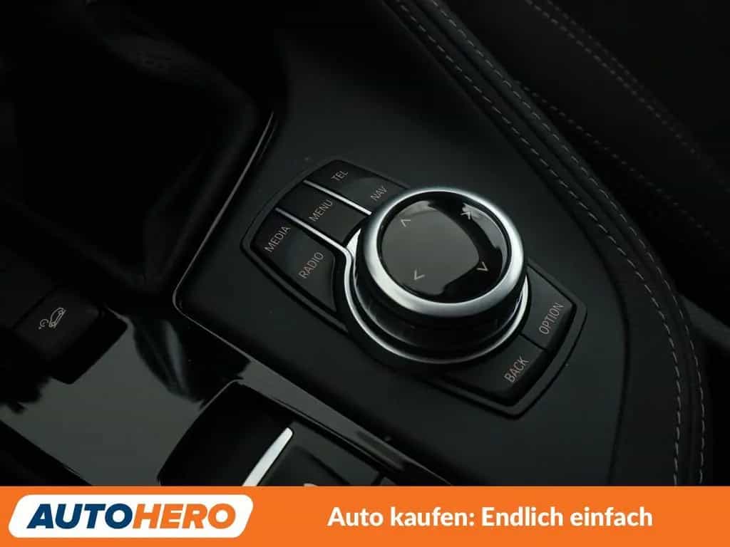 BMW X1 xDrive 20i Sport Line  Aut.*NAVI*LED*TEMPO* 05/2017-photo-27