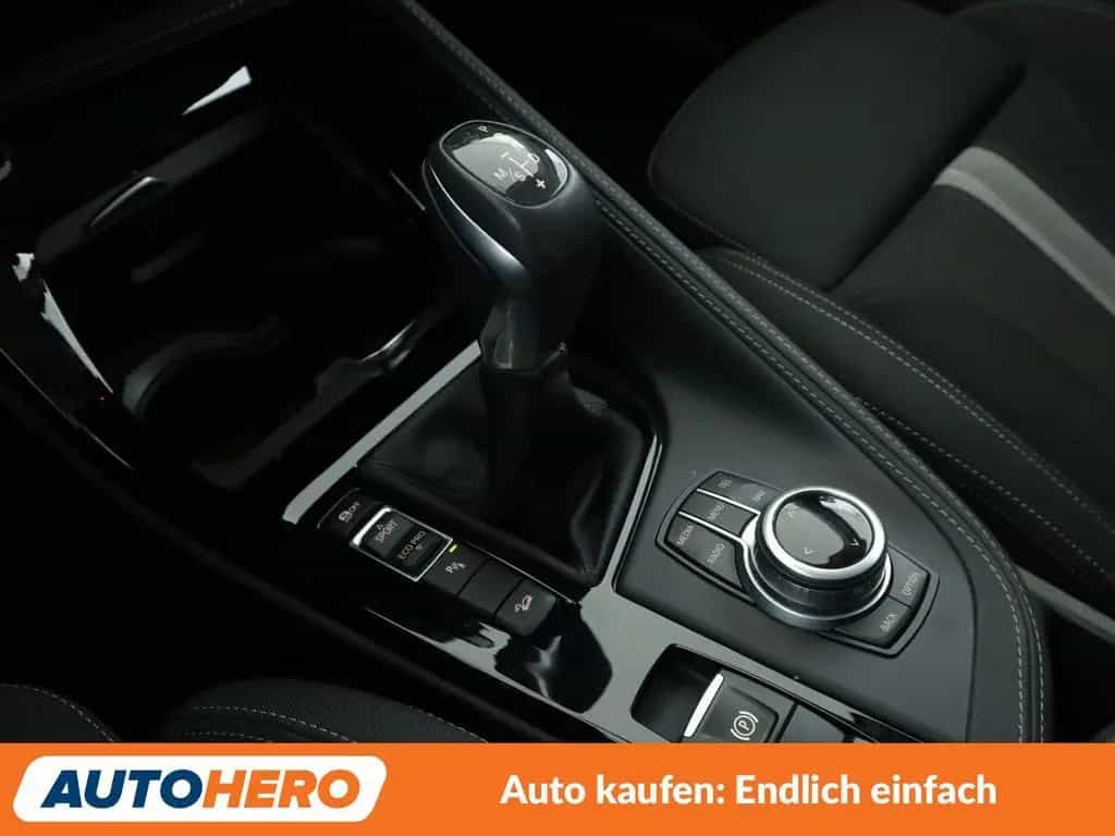 BMW X1 xDrive 20i Sport Line  Aut.*NAVI*LED*TEMPO* 05/2017-photo-28