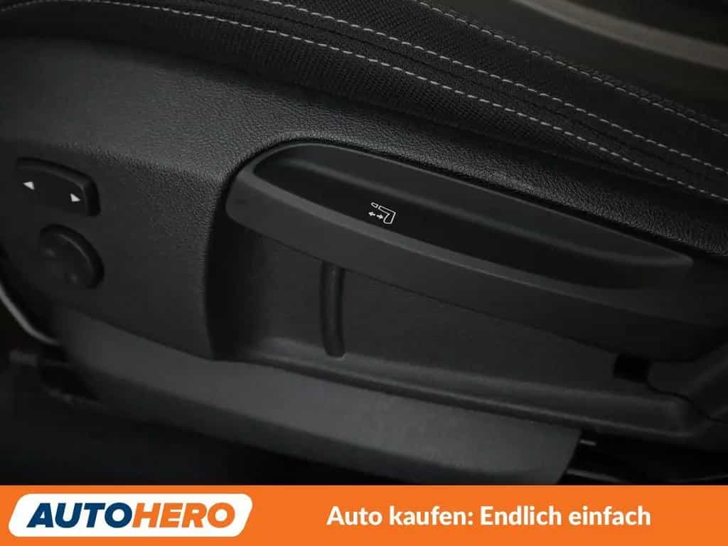 BMW X1 xDrive 20i Sport Line  Aut.*NAVI*LED*TEMPO* 05/2017-photo-30