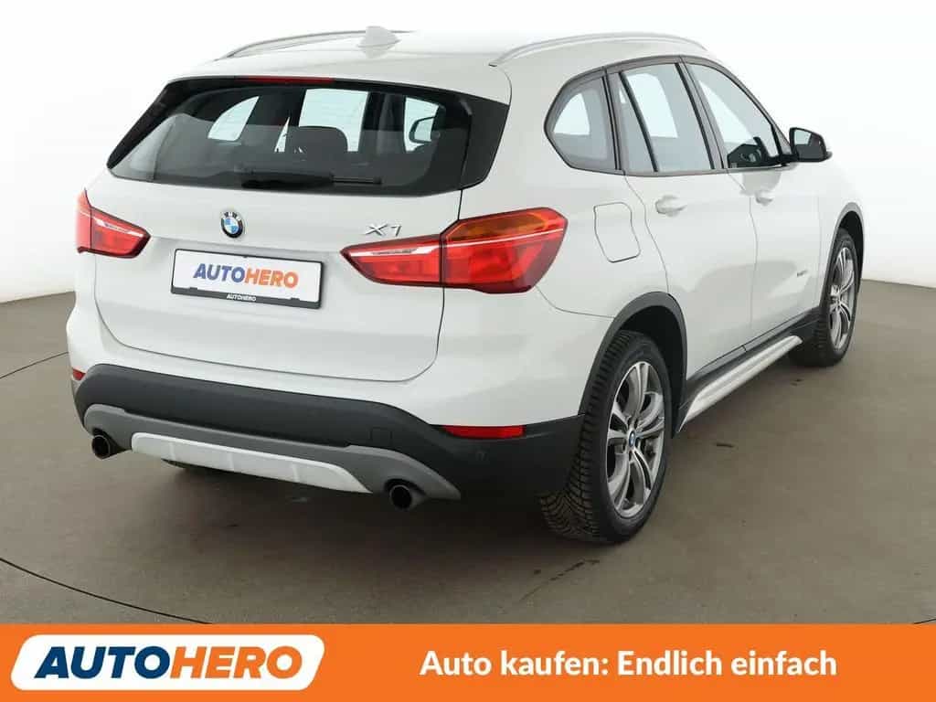 BMW X1 xDrive 20i Sport Line  Aut.*NAVI*LED*TEMPO* 05/2017-photo-5