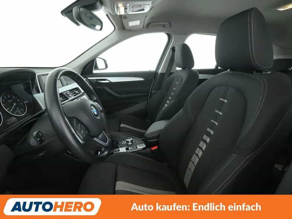 BMW X1 xDrive 20i Sport Line  Aut.*NAVI*LED*TEMPO* 05/2017-photo-9