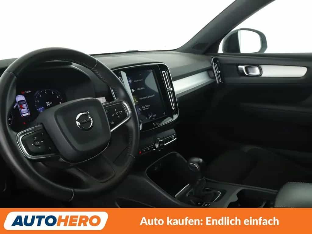 Volvo XC40 1.5 T3 Momentum Pro 2WD*NAVI*TEMPO*CAM*PDC* 07/2019-photo-10