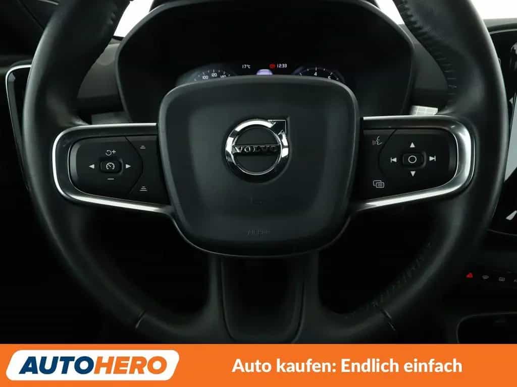 Volvo XC40 1.5 T3 Momentum Pro 2WD*NAVI*TEMPO*CAM*PDC* 07/2019-photo-18