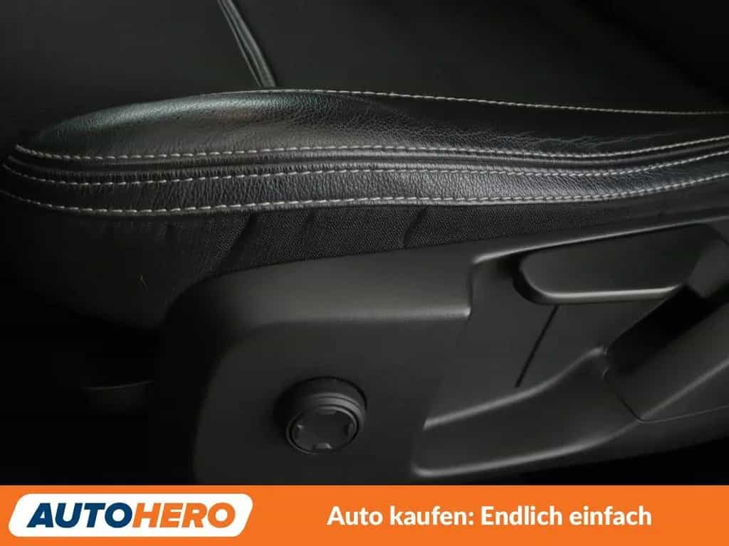Volvo XC40 1.5 T3 Momentum Pro 2WD*NAVI*TEMPO*CAM*PDC* 07/2019-photo-26