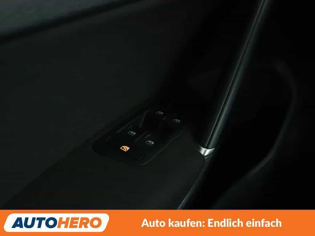 Volkswagen Golf VII 1.0 TSI Join Aut.*NAVI*PDC*SHZ* 02/2019-photo-25