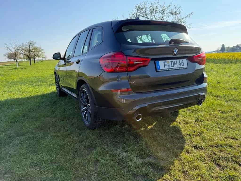 BMW X3 xDrive20d ADVANTAGE Sportsitze AHK Panorama 06/2019-photo-1