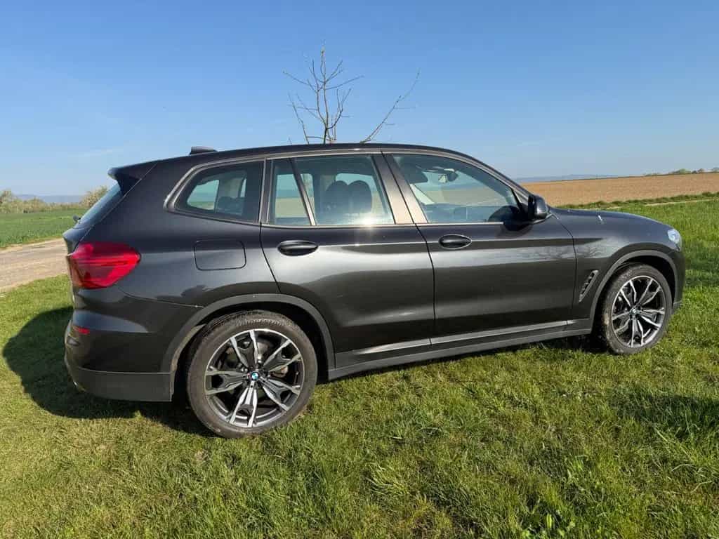 BMW X3 xDrive20d ADVANTAGE Sportsitze AHK Panorama 06/2019-photo-5
