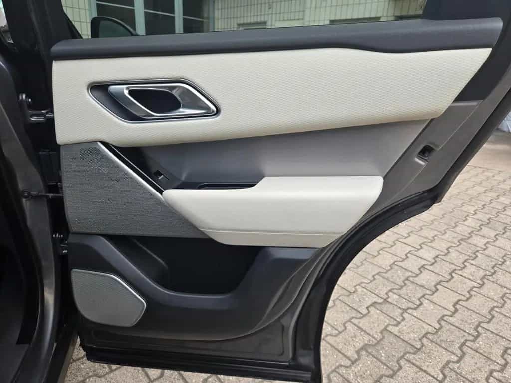 Land Rover Range Rover Rover Velar R-Dynamic SE 09/2017-photo-14