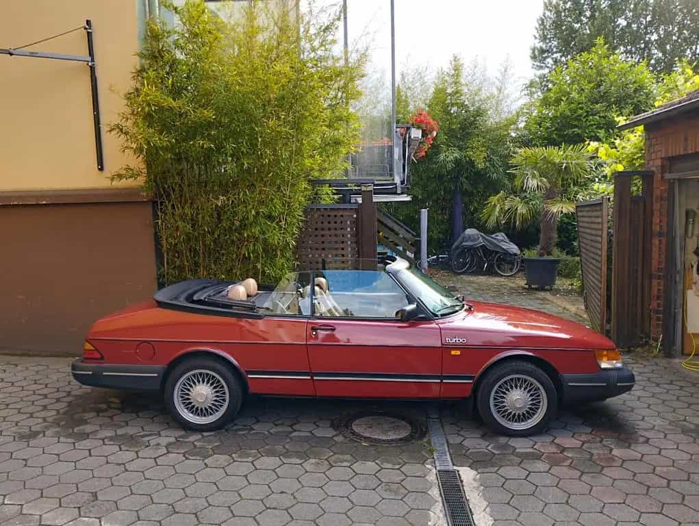 Saab 900 07/1989-photo-1