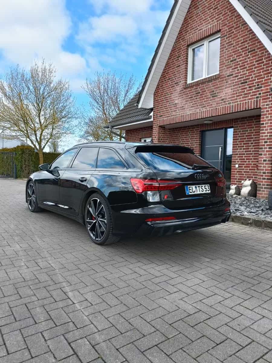 Audi S6 12/2023-photo-2