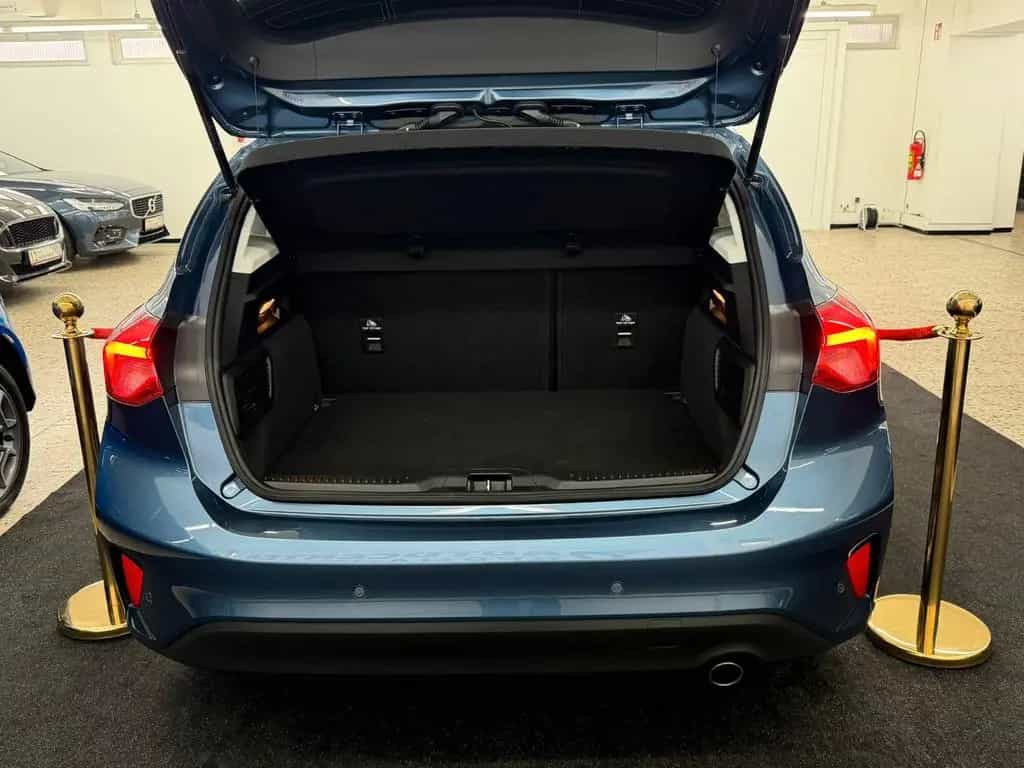 Ford Focus Lim. Titanium*AUTOMATIK*NAVI*GARANTIE* 11/2019-photo-4