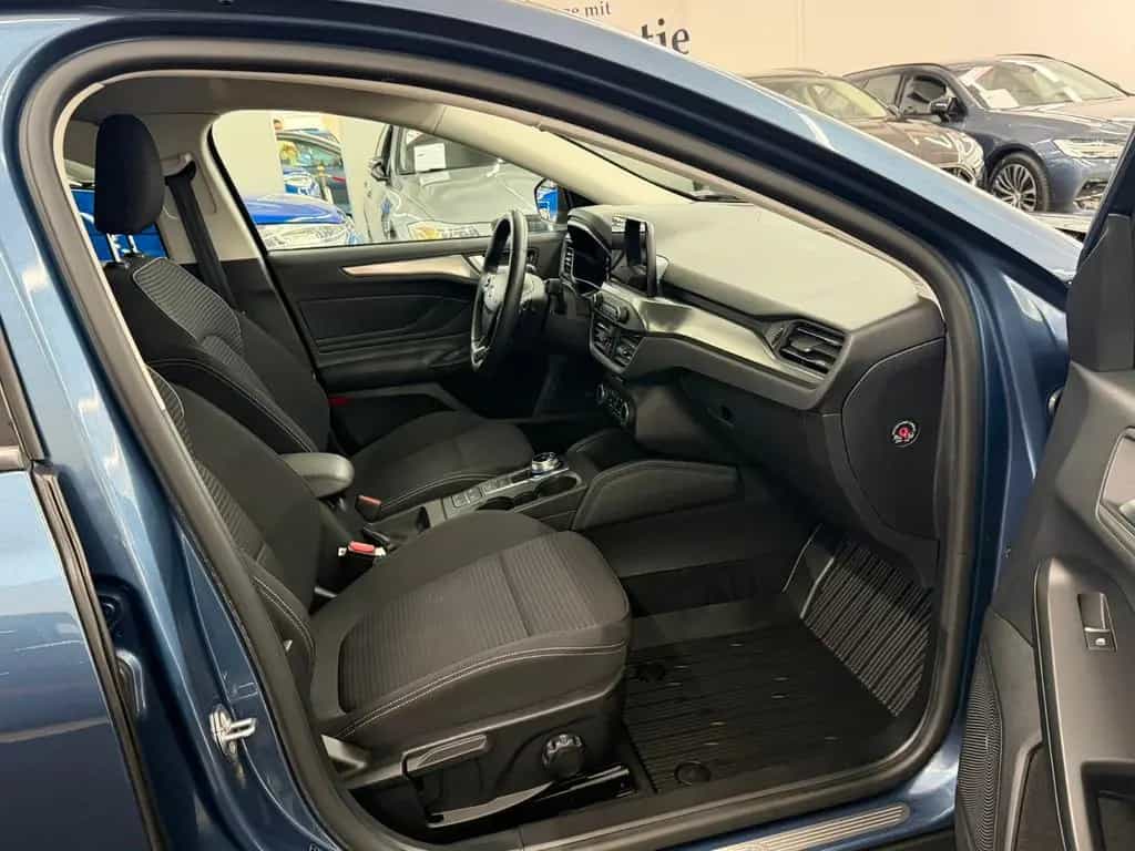 Ford Focus Lim. Titanium*AUTOMATIK*NAVI*GARANTIE* 11/2019-photo-5