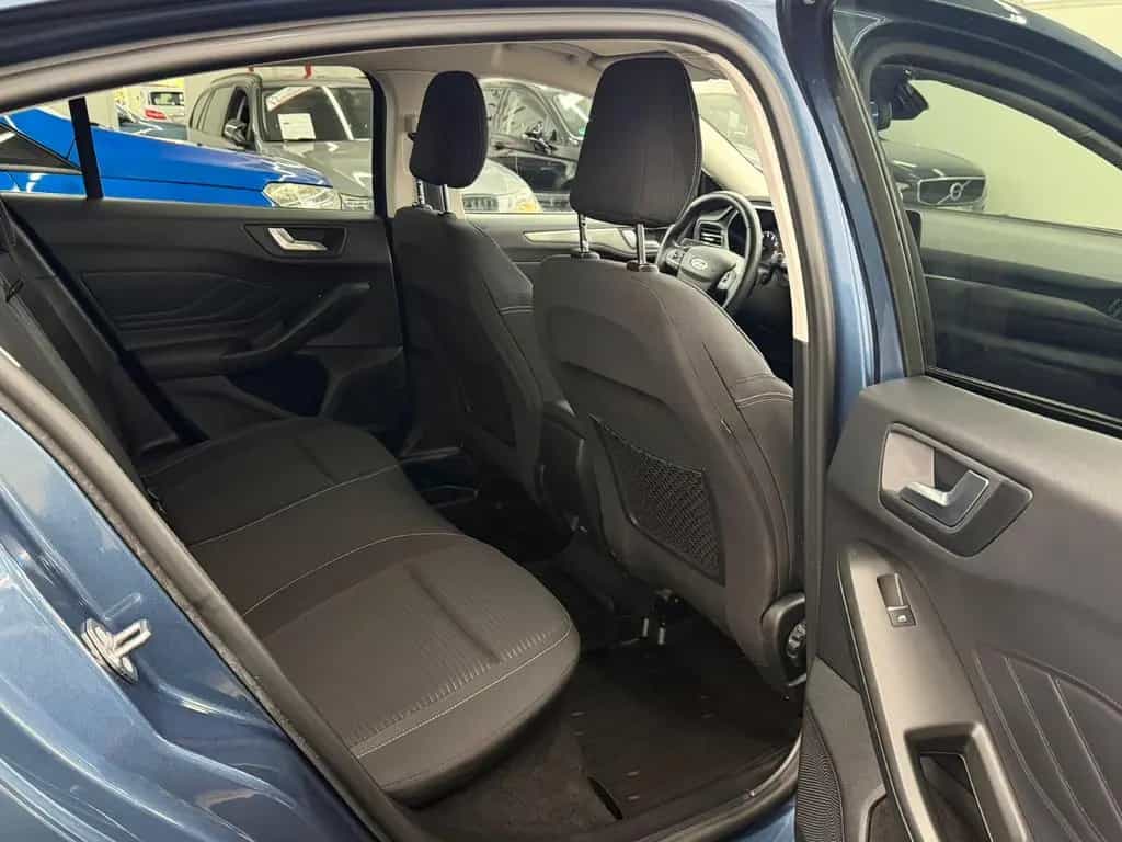 Ford Focus Lim. Titanium*AUTOMATIK*NAVI*GARANTIE* 11/2019-photo-6