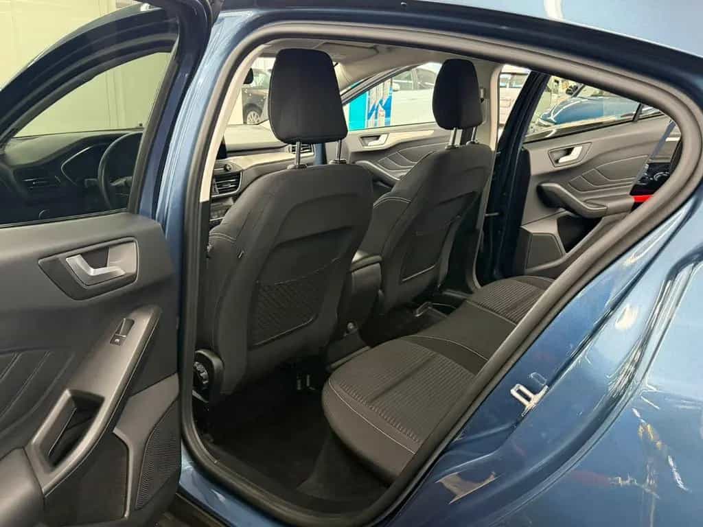 Ford Focus Lim. Titanium*AUTOMATIK*NAVI*GARANTIE* 11/2019-photo-7