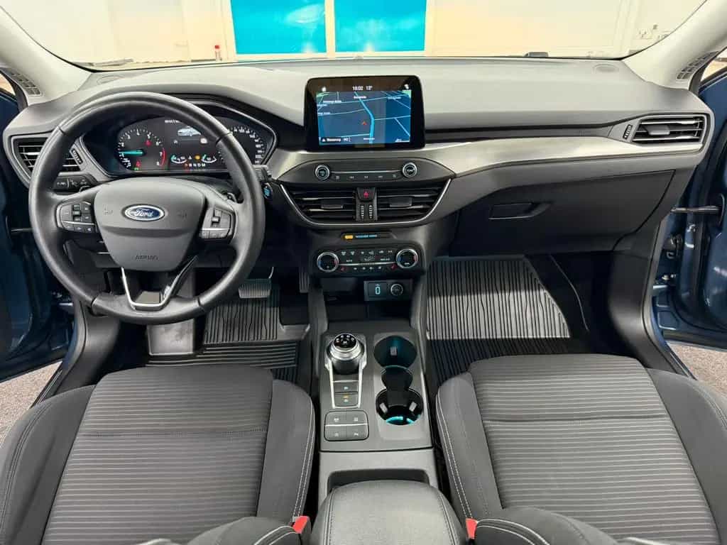 Ford Focus Lim. Titanium*AUTOMATIK*NAVI*GARANTIE* 11/2019-photo-8