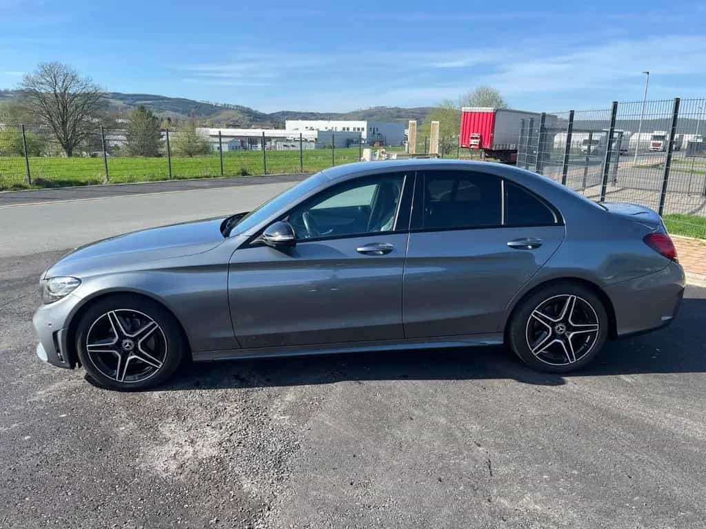 Mercedes-Benz C-Class 180 AMG Line 02/2019-photo-2