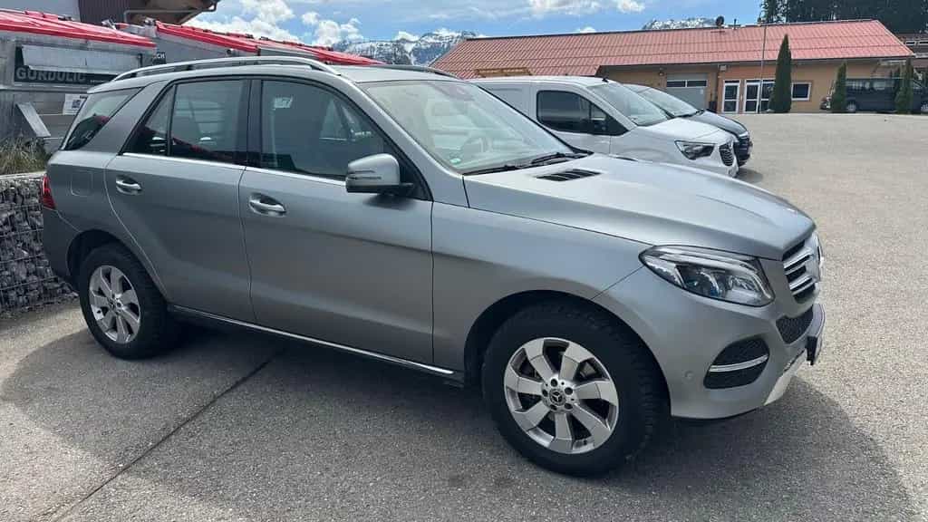 Mercedes-Benz GLE-Class 250 d 4MATIC - 06/2018-photo-1