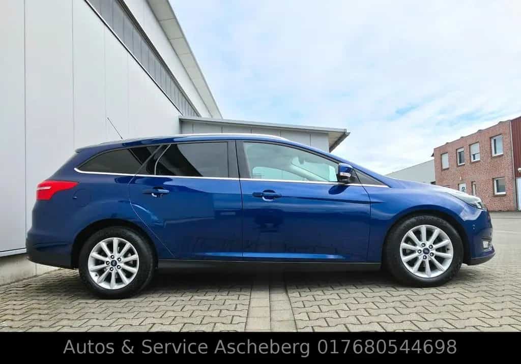 Ford Focus Turnier Titanium Automatik*Zahnr.Neu 11/2016-photo-18