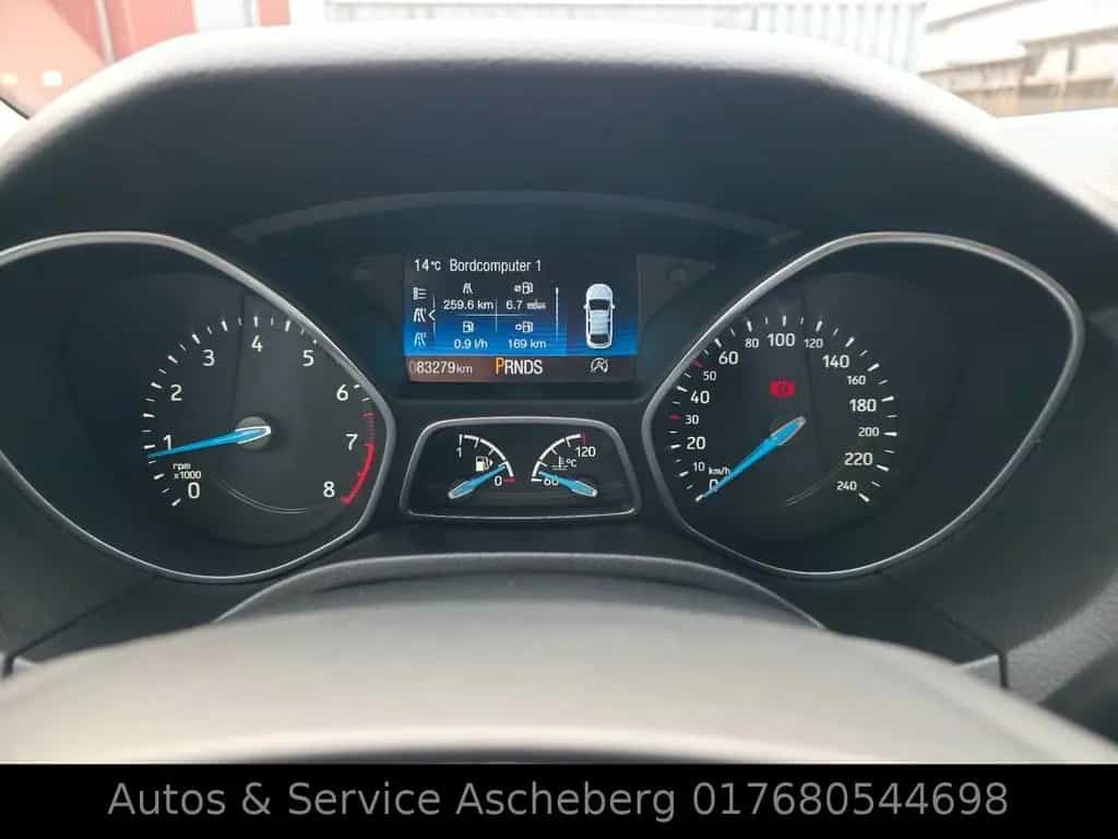 Ford Focus Turnier Titanium Automatik*Zahnr.Neu 11/2016-photo-23