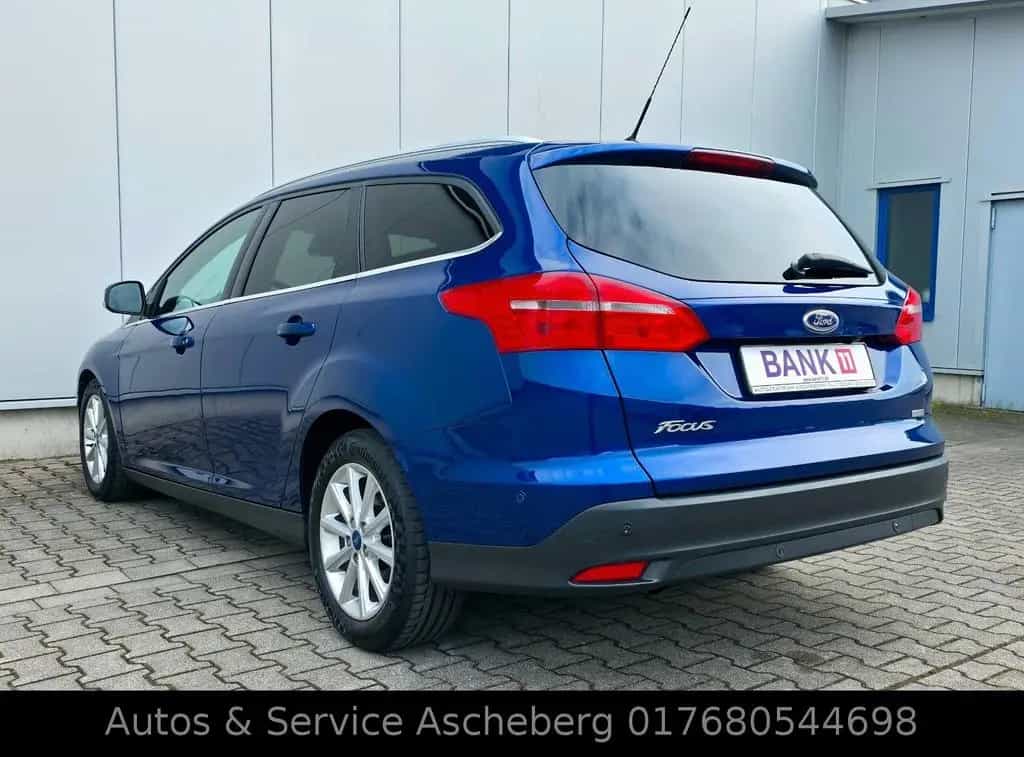 Ford Focus Turnier Titanium Automatik*Zahnr.Neu 11/2016-photo-3