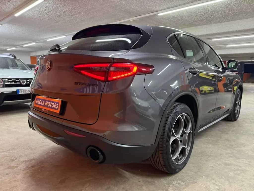 Alfa Romeo Stelvio 2.2 Turbodiesel 180 CV AT8 Q4 11/2017-photo-6