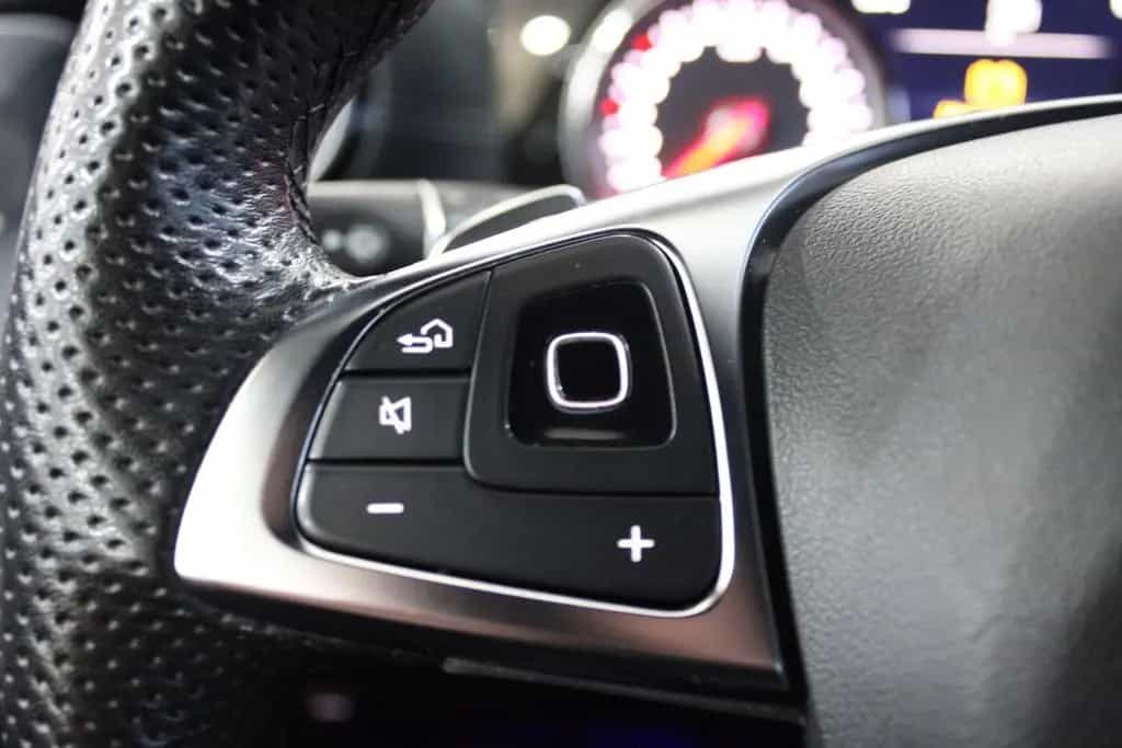 Mercedes-Benz E-Class 200 9G Coupé 9G-Tronic AMG 06/2019-photo-16