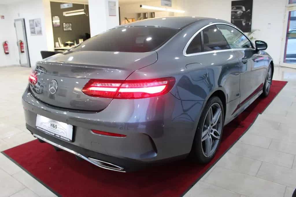 Mercedes-Benz E-Class 200 9G Coupé 9G-Tronic AMG 06/2019-photo-3